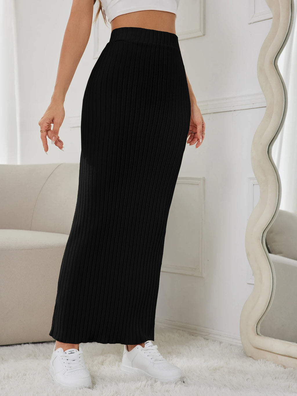 High-waisted half skirt